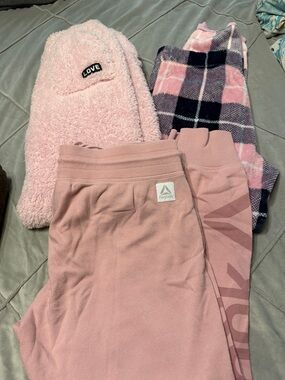Pink Sweatpants/pajama pants Soft Athletic Bottoms